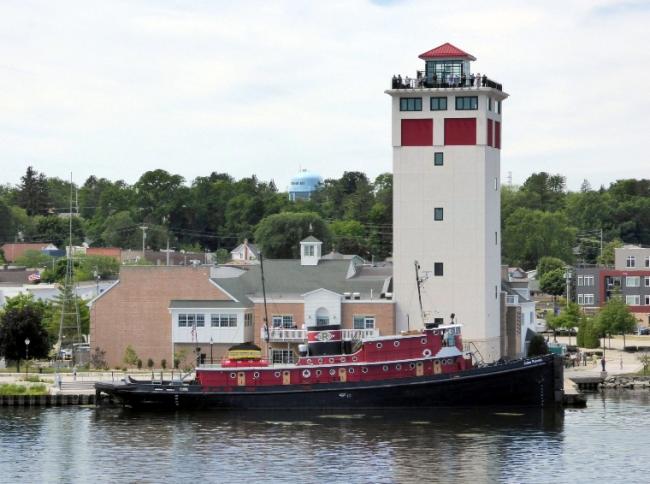 The Door County Maritime Museum in Sturgeon Bay, Wisconsin, is dedicated to showcasing the area’s rich maritime roots. 