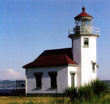 Point Robinson Light Station: "The Fog Net"