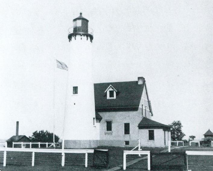 Point Iroquois – Lighthouse Memories (Winter)